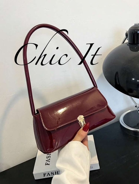 Chic It Soft Face Pu Leather Metal Lock Decoration Clamshell Bag