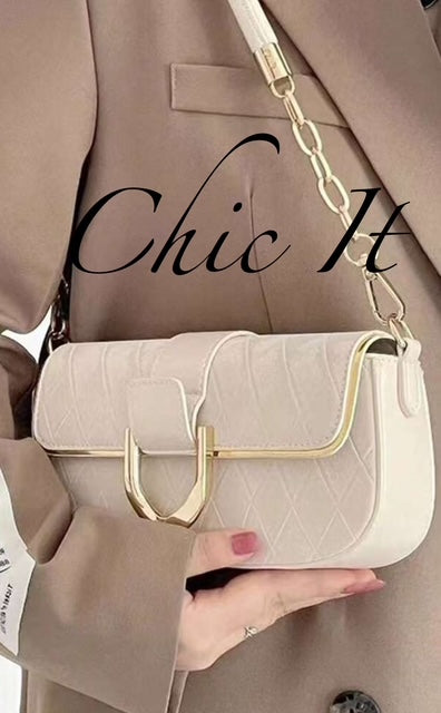 Chic It Small Square Bag
