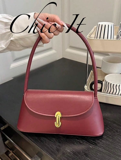 Chic It Soft Face Pu Leather Metal Lock Decoration Clamshell Bag